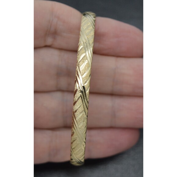 Real Solid 10K Yellow Gold 6mm Shiny X Design Charm Bangle  Real Solid 10K Yellow Gold 6mm Shiny X Design Charm Bangle Bracelet 7\